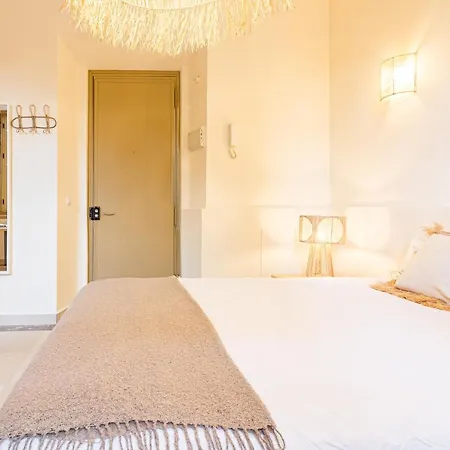 Center Flat La Victoria City Center Apartment
